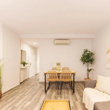 Bravissimo Pons I Marti Baix, 1-bedroom アパート *